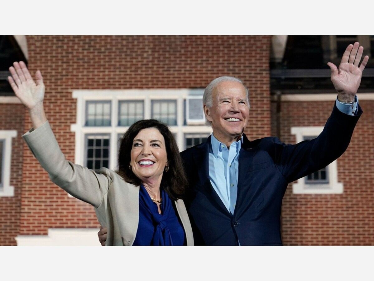 SARAH LAWRENCE COLLEGE: President Biden Slams GOP Trump During Hochul